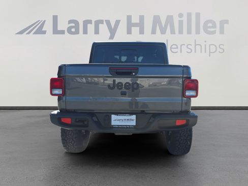 New 2026 Jeep Gladiator Sport AWD/4WD image 4