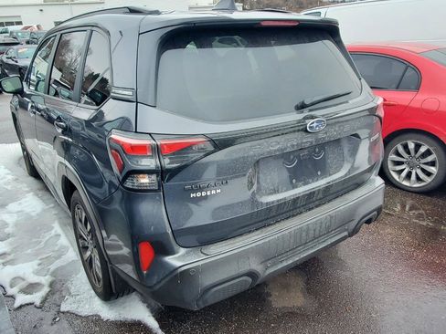 Used 2025 Subaru Forester Touring w/ Popular Package - Touring image 8