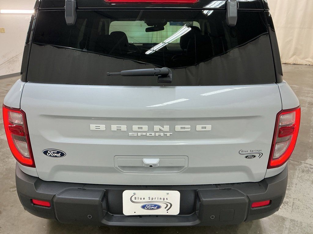 New 2026 Ford Bronco Sport Outer Banks w/ Outer Banks Tech Package+ AWD/4WD image 9