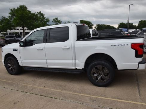 Used 2024 Ford F150 Lightning Flash AWD/4WD image 8
