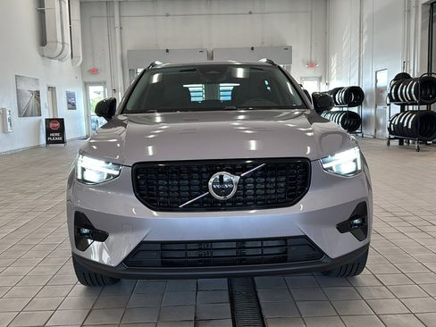 Used 2026 Volvo XC40 B5 Plus w/ Protection Package Premier image 10