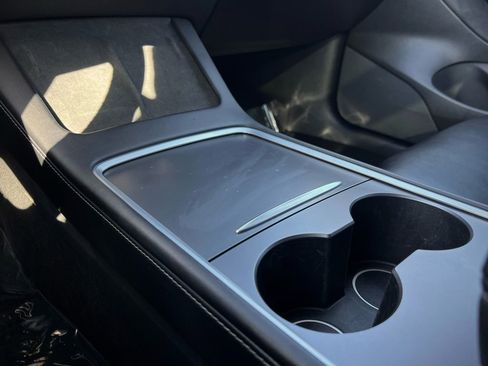 Used 2022 Tesla Model 3 image 47