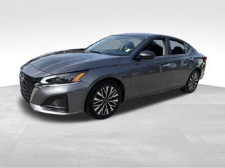 Used 2024 Nissan Altima 2.5 SV FWD video 3