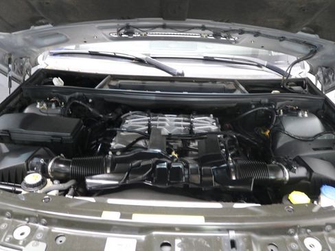 Used 2011 Land Rover Range Rover Supercharged AWD/4WD image 37