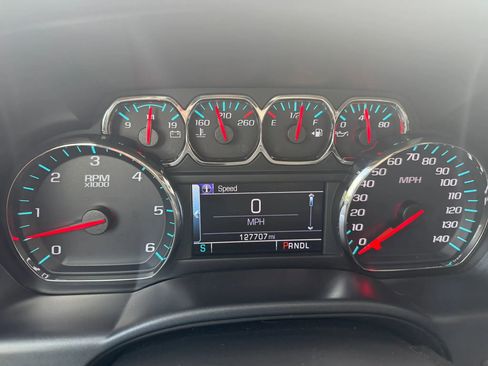 Used 2018 GMC Sierra 1500 SLE w/ SLE Value Package AWD/4WD image 11