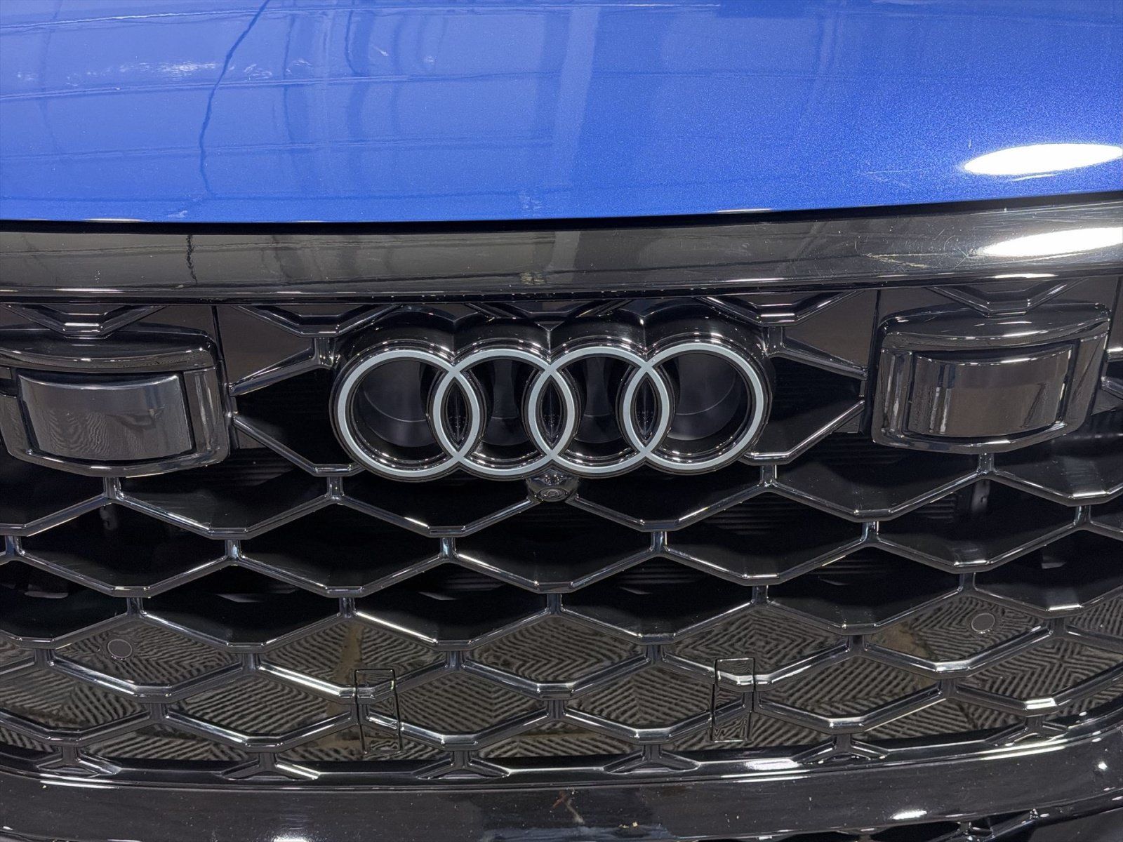 Used 2025 Audi RS Q8 performance AWD/4WD image 12