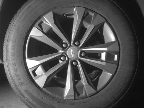 Used 2025 Chevrolet Equinox LT FWD image 15