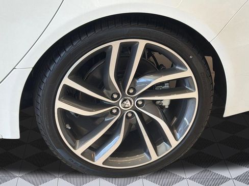 Used 2024 Jaguar XF R-Dynamic SE AWD/4WD image 12