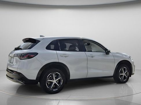 Certified 2024 Honda HR-V EX-L image 7