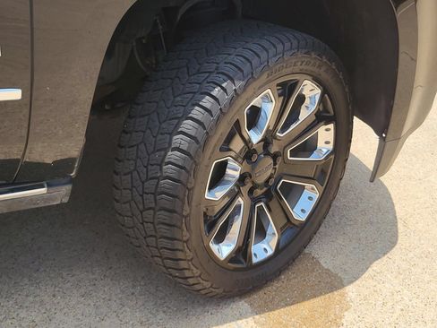 Used 2019 GMC Yukon Denali w/ Denali Ultimate Package RWD image 5