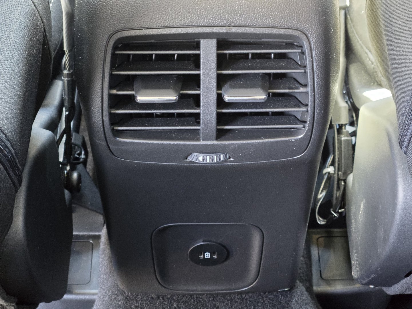 Used 2024 Ford Escape Active AWD/4WD image 29