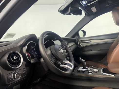 Used 2022 Alfa Romeo Stelvio Ti AWD/4WD image 21