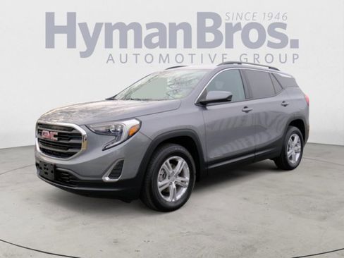 Used 2020 GMC Terrain SLE w/ Driver Convenience Package image 7