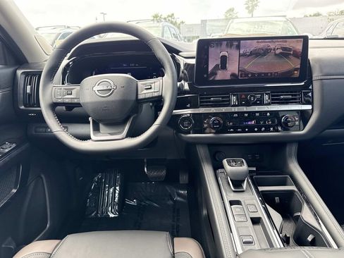 New 2026 Nissan Pathfinder Platinum w/ Cargo Package FWD image 16