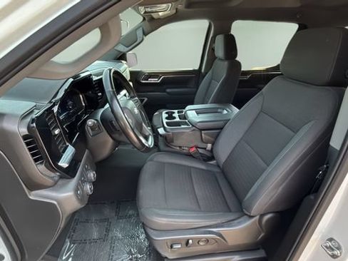 Used 2025 Chevrolet Silverado 1500 LT AWD/4WD image 20