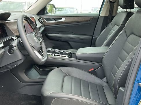 New 2025 Volkswagen Atlas SEL AWD/4WD image 10