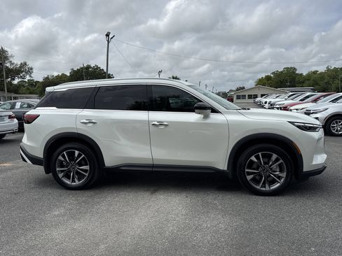 Used 2023 INFINITI QX60 Luxe w/ Cargo Package FWD image 6