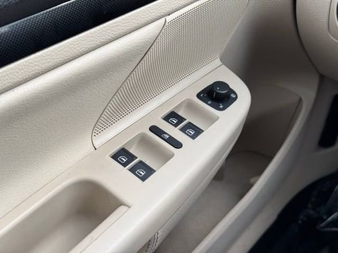 Used 2011 Volkswagen Jetta TDI image 29