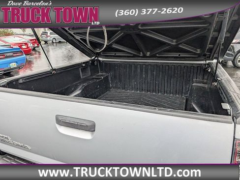 Used 2011 Toyota Tacoma 4x4 Double Cab image 17