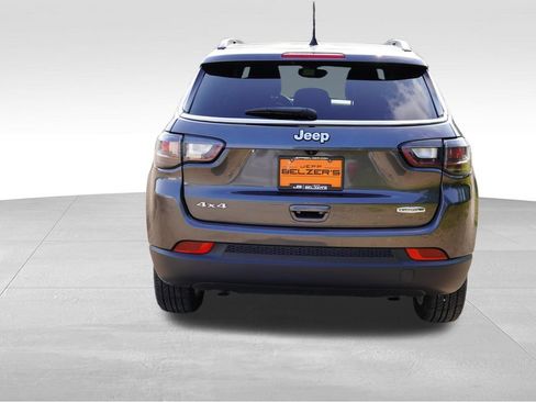 Certified 2023 Jeep Compass Latitude w/ Sun and Sound Group AWD/4WD image 6