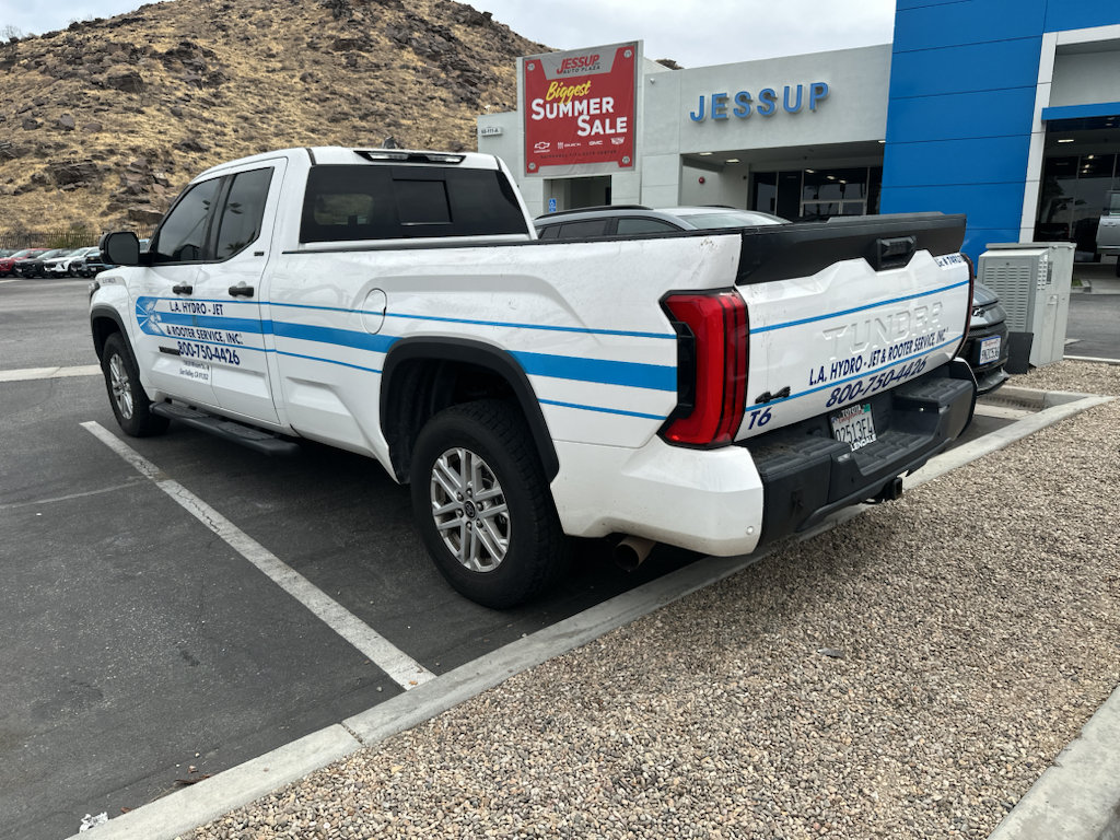 Used 2024 Toyota Tundra SR5 w/ SR5 Convenience Package AWD/4WD image 5