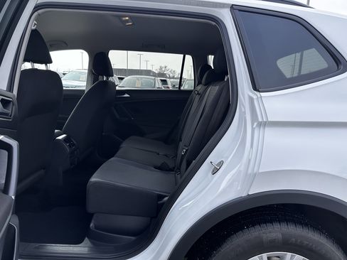 Used 2020 Volkswagen Tiguan S image 19