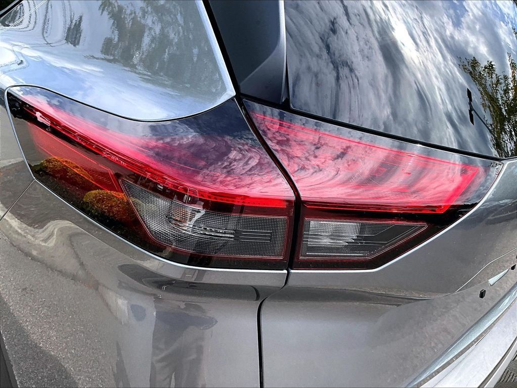 Certified 2023 Nissan Rogue S AWD/4WD image 33