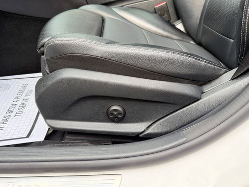 Used 2017 Mercedes-Benz C 300 C 300 4MATIC Sedan image 15