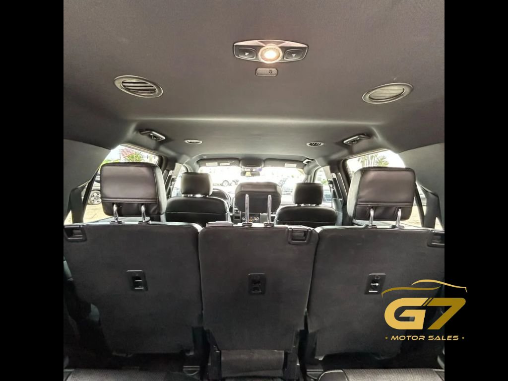 Used 2018 Ford Expedition XLT w/ Equipment Group 202A RWD image 21