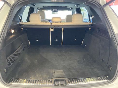 Used 2025 Mercedes-Benz GLE 350 4MATIC image 11