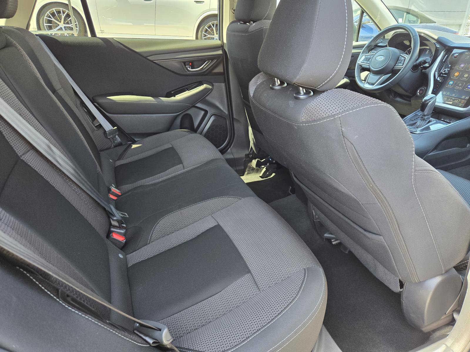 Used 2025 Subaru Outback Premium AWD/4WD image 29