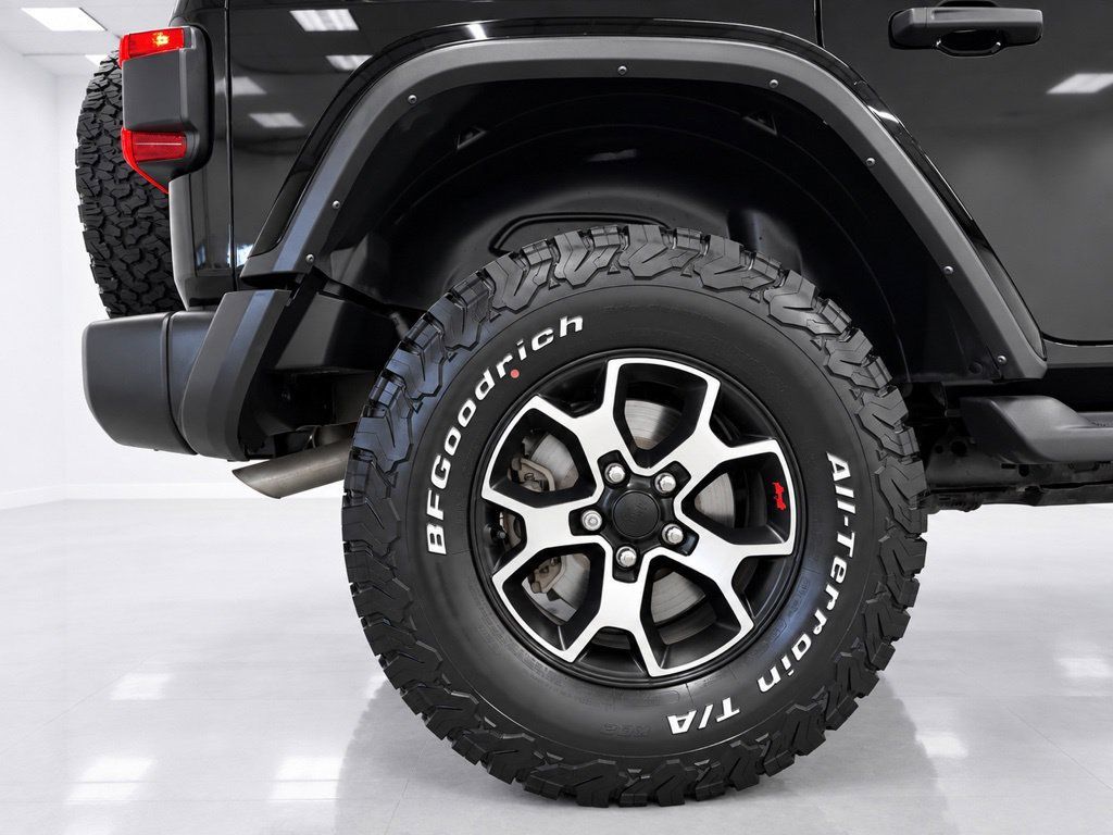 Used 2022 Jeep Wrangler Unlimited Rubicon w/ Advanced Safety Group AWD/4WD image 15