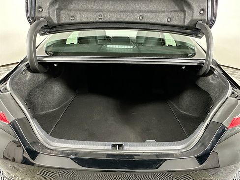 Used 2024 Toyota Camry SE image 23