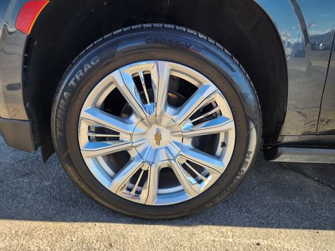 Used 2021 Chevrolet Tahoe High Country w/ Premium Package RWD image 10
