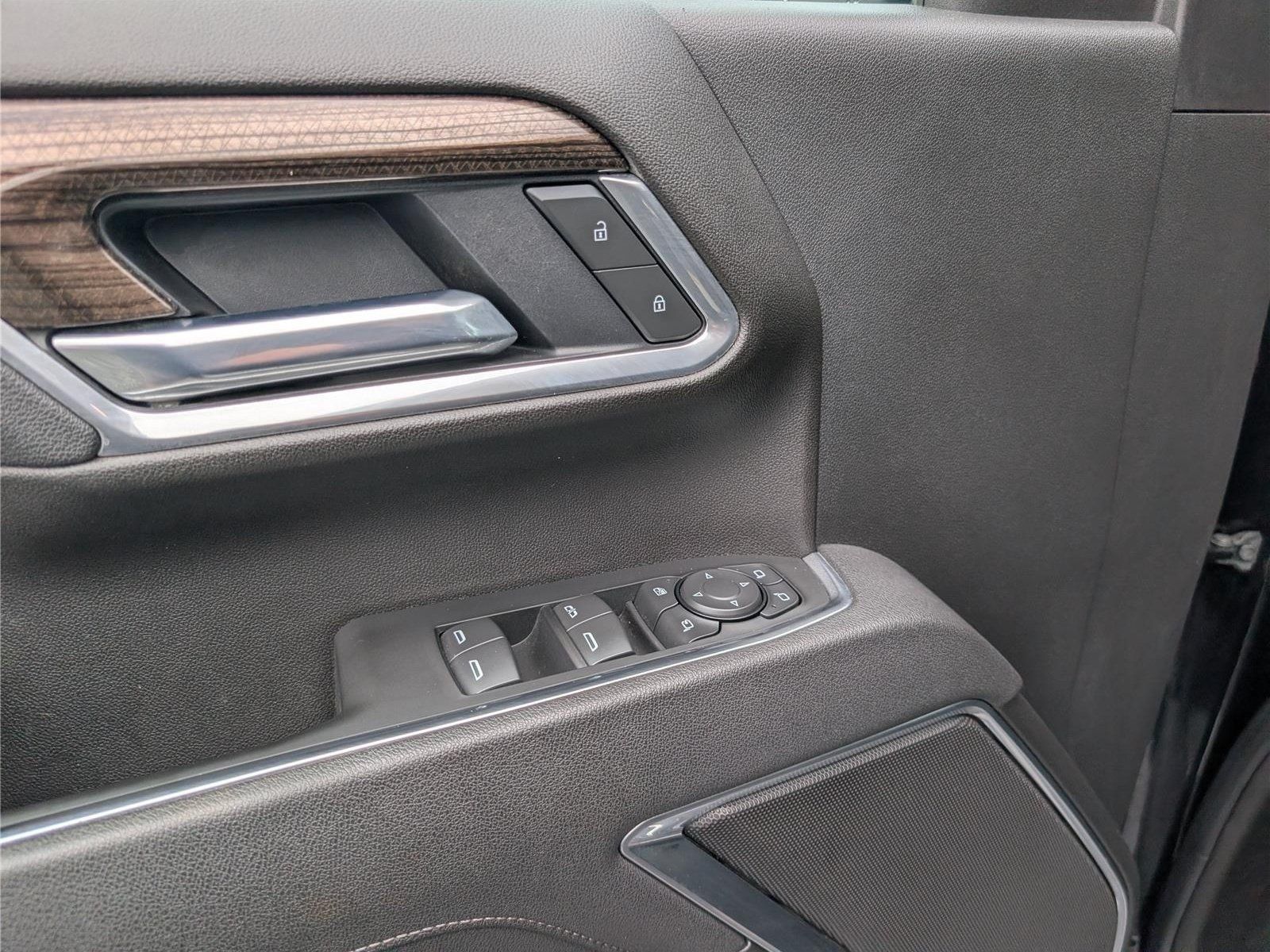 Used 2025 Chevrolet Silverado 3500 LT w/ Safety Package AWD/4WD image 19