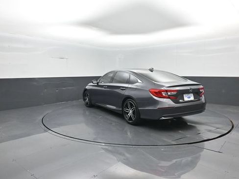 Used 2021 Honda Accord Touring image 5