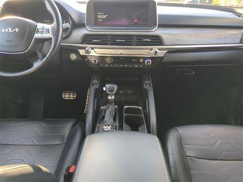 Used 2022 Kia Telluride SX w/ SX Prestige Package image 17