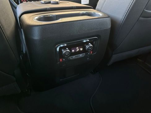 New 2026 GMC Yukon XL Elevation image 23