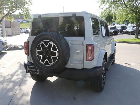 Used 2025 Ford Bronco Outer Banks AWD/4WD image 6