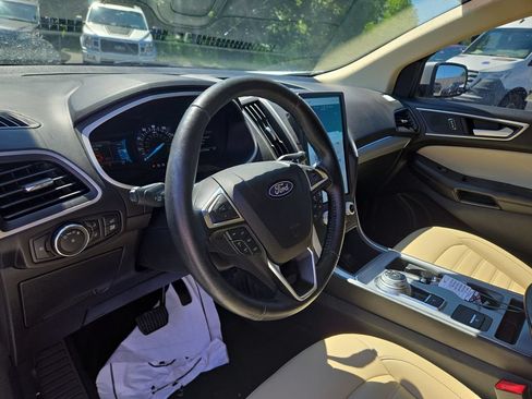 Used 2021 Ford Edge SEL w/ Convenience Package AWD/4WD image 7