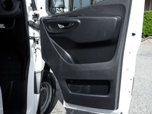 Used 2019 Mercedes-Benz Sprinter 144 image 37
