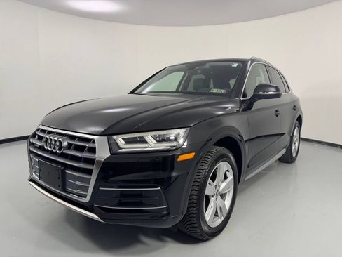 Used 2019 Audi Q5 2.0T Premium Plus w/ Premium Plus Package AWD/4WD image 3