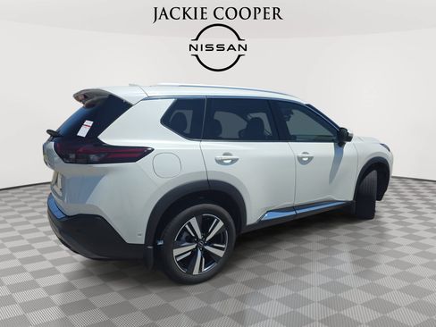 Used 2023 Nissan Rogue SL w/ SL Premium Package FWD image 5