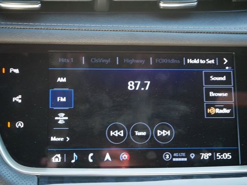 Used 2023 Cadillac XT5 Premium Luxury w/ Technology Package AWD/4WD image 22