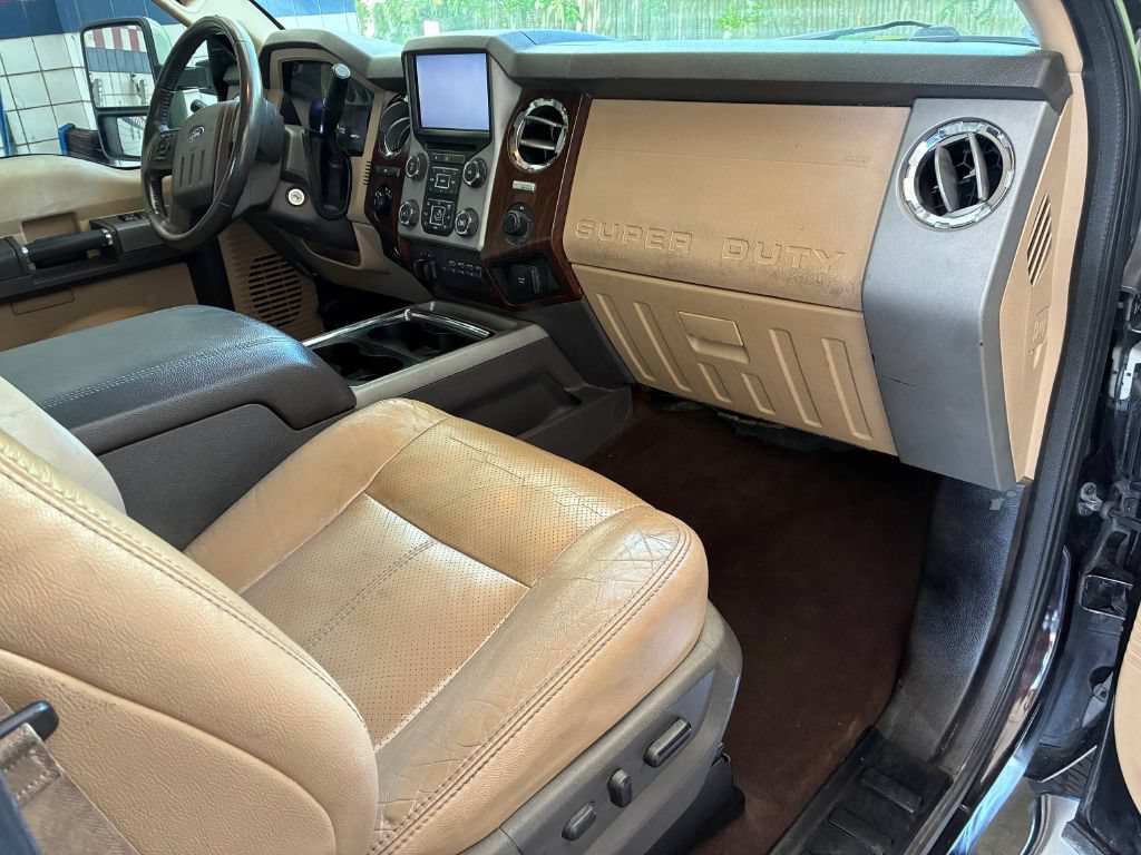 Used 2013 Ford F250 Lariat w/ Lariat Ultimate Pkg AWD/4WD image 16