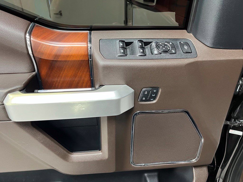 Used 2020 Ford F250 King Ranch w/ King Ranch Ultimate Package AWD/4WD image 21