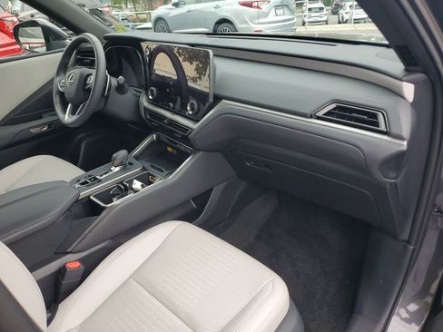 Used 2024 Lexus TX 350 AWD w/ Cold Weather Package image 4