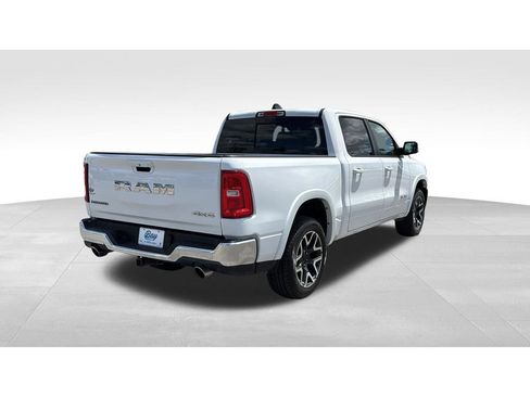 Used 2025 RAM 1500 Laramie AWD/4WD image 7