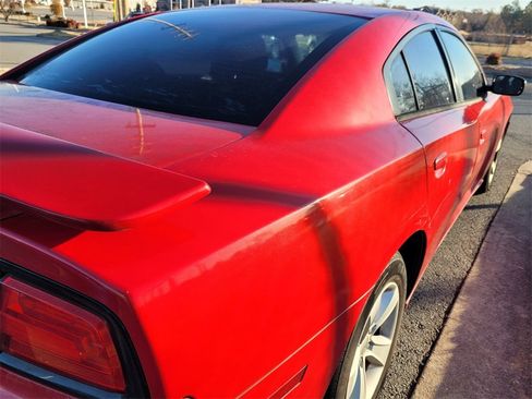 Used 2012 Dodge Charger SE image 7