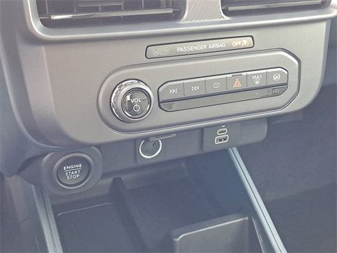 New 2025 Ford Maverick XLT w/ XLT Luxury Package image 41